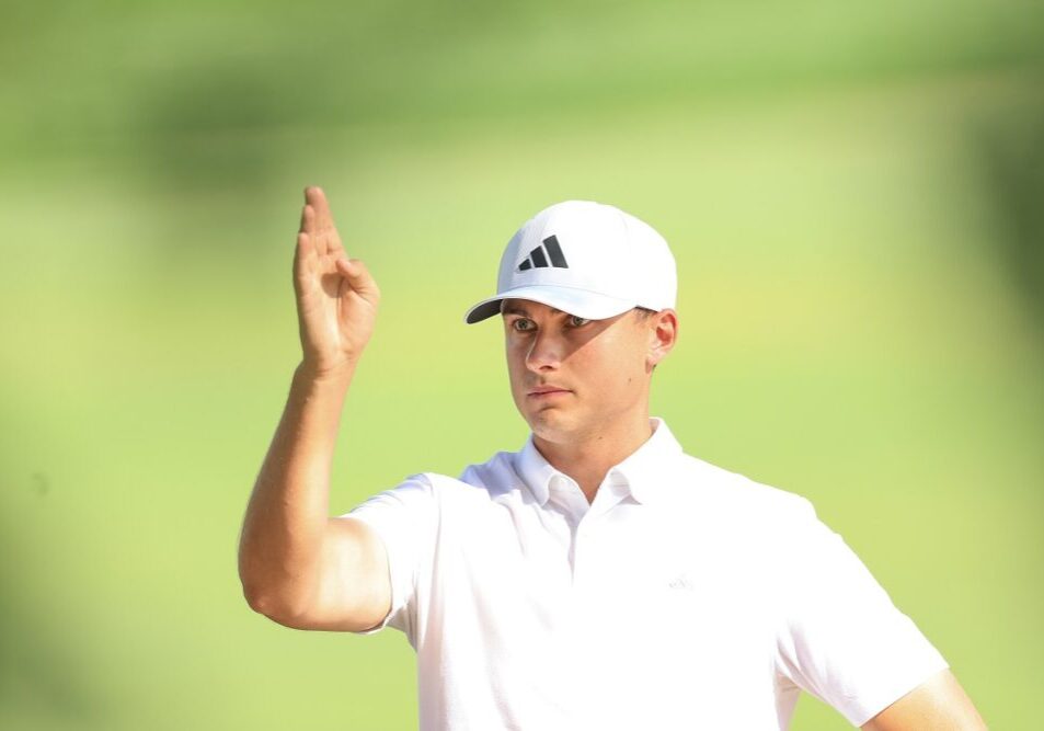 DUBAI, UNITED ARAB EMIRATES - JANUARY 28: Ludvig Aberg of Sweden lines up his second shot on the ninth hole during the completion of the second round on Day Three of the Hero Dubai Desert Classic on the Majlis Course at The Emirates Golf Club on January 28, 2023 in Dubai, United Arab Emirates. (Photo by David Cannon/Getty Images)